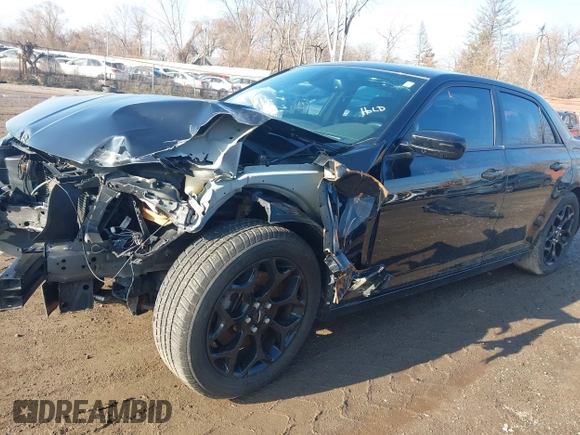 2016 Chrysler 300 S z VIN 2C3CCAGG0GH191555, wystawiony jako IAAI lot #42010604 z przebiegiem 74 343 mil mil oraz . Historia ofert i sprzedaży dostępna na DreamBid. Obrazek 18.