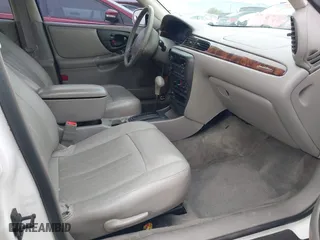 2002 Chevrolet Malibu LS with VIN 1G1NE52J22M547351, listed as a IAAI auction lot 40978949 with 118,437 mi miles. Bid and sale history available at carsss.com. Image 5.