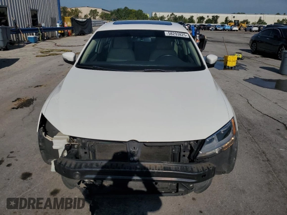 2012 Volkswagen Jetta SE z VIN 3VWDP7AJXCM382811, wystawiony jako Copart lot #58293825 z przebiegiem 154 425 mil mil oraz Szkoda całkowita • Salvage title. Historia ofert i sprzedaży dostępna na DreamBid. Obrazek 5.