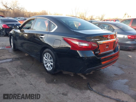 2018 Nissan Altima 2.5 S with VIN 1N4AL3AP9JC473345, listed as a IAAI auction lot 41803135 with 92,173 mi miles. Bid and sale history available at carsss.com. Image 3.