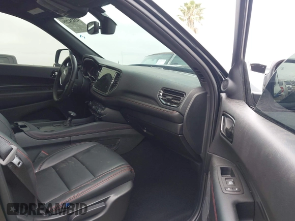 2025 Dodge Durango R/T with VIN 1C4SDJCT6SC503445, listed as a IAAI auction lot 42428235 with 7,142 mi miles and . Bid and sale history available at DreamBid. Image 5.