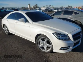 2013 Mercedes-Benz CLS-Class CLS 550 with VIN WDDLJ7DB8DA062623, listed as a IAAI auction lot 41422650 with 100,972 mi miles. Bid and sale history available at carsss.com. Image 1.