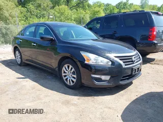 2015 Nissan Altima S z VIN 1N4AL3AP3FC445273, wystawiony jako IAAI lot #42460722 z przebiegiem 174 762 mil mil oraz . Historia ofert i sprzedaży dostępna na DreamBid. Obrazek 1.