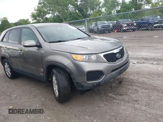 2011 Kia Sorento LX с VIN 5XYKTCA10BG010274, выставлен на аукционе IAAI как лот 42617864 с пробегом 142 316 миль миль и . История ставок и продаж доступна на DreamBid. Изображение 1.