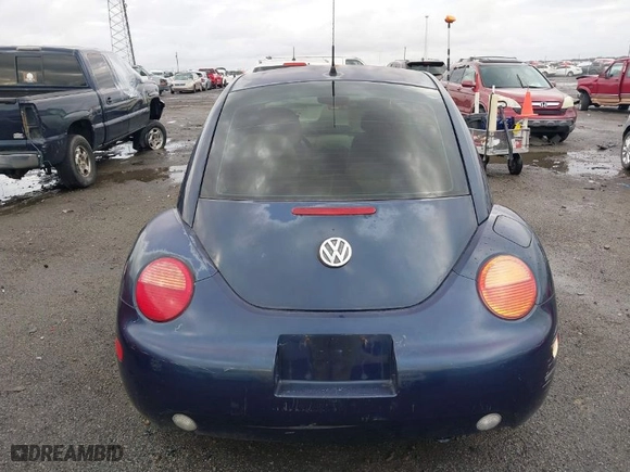 1999 Volkswagen New Beetle GLS with VIN 3VWCA21C9XM417149, listed as a IAAI auction lot 41690669 with NaN miles. Bid and sale history available at carsss.com. Image 16.