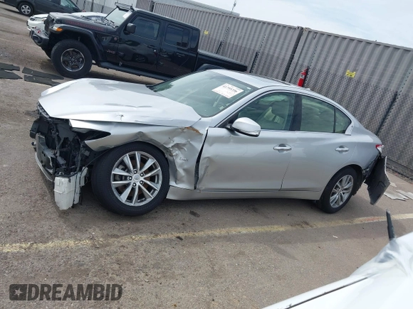 2017 Infiniti Q50 Premium z VIN JN1EV7AP5HM731123, wystawiony jako IAAI lot #41795396 z przebiegiem 151 948 mil mil oraz . Historia ofert i sprzedaży dostępna na DreamBid. Obrazek 14.