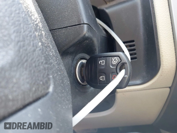 2016 Ford Expedition XLT с VIN 1FMJU1HT1GEF08323, выставлен на аукционе IAAI как лот 41839953 с пробегом 146 464 миль миль и . История ставок и продаж доступна на DreamBid. Изображение 11.