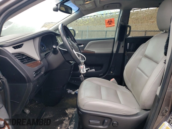 2017 Toyota Sienna XLE Auto Access Seat with VIN 5TDYZ3DC5HS871225, listed as a Copart auction lot 49915265 with 91,823 mi miles and Salvage Title. Bid and sale history available at carsss.com. Image 7.