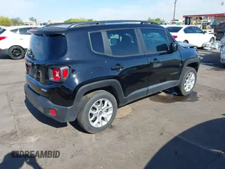 2017 Jeep Renegade Latitude z VIN ZACCJBBB6HPG55080, wystawiony jako IAAI lot #42179742 z przebiegiem 59 620 mil mil oraz . Historia ofert i sprzedaży dostępna na DreamBid. Obrazek 4.