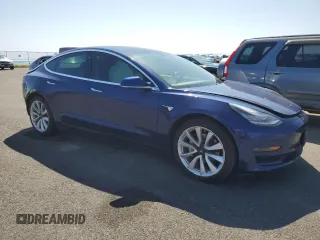 2020 Tesla Model 3 Standard Range Plus z VIN 5YJ3E1EA2LF775170, wystawiony jako Copart lot #46892785 z przebiegiem 48 539 mil mil oraz Szkoda całkowita • Salvage title. Historia ofert i sprzedaży dostępna na DreamBid. Obrazek 4.