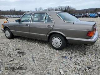1986 Mercedes-Benz 420 Series 420SEL with VIN WDBCA35D4GA263506, listed as a Copart auction lot 48730394 with 154,858 mi miles and Salvage Title. Bid and sale history available at carsss.com. Image 2.