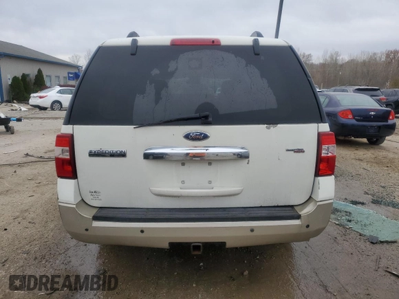 2008 Ford Expedition EL Eddie Bauer with VIN 1FMFK185X8LA69701, listed as a Copart auction lot 81690494 with 271,749 mi miles and Non Repairable. Bid and sale history available at carsss.com. Image 6.