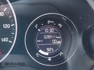2022 Honda HR-V LX z VIN 3CZRU5H30NM718329, wystawiony jako IAAI lot #42396971 z przebiegiem 28 411 mil mil oraz . Historia ofert i sprzedaży dostępna na DreamBid. Obrazek 7.