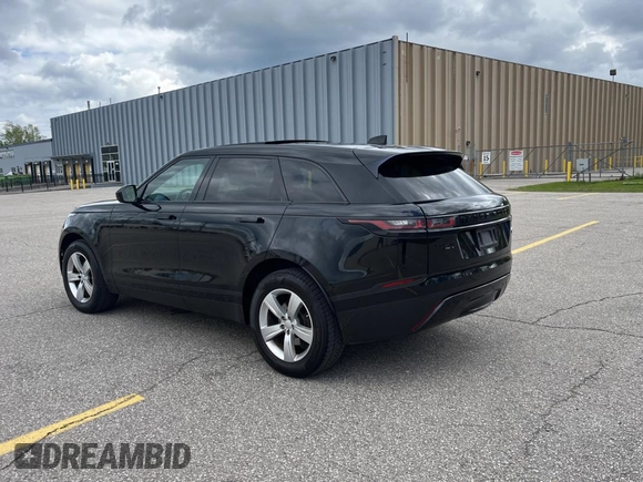 2018 Land Rover Range Rover Velar S z VIN SALYB2RN1JA726896, wystawiony jako Copart lot #58622365 z przebiegiem 174 307 mil mil oraz Czysty tytuł • Clean title. Historia ofert i sprzedaży dostępna na DreamBid. Obrazek 3.