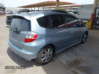 2011 Honda Fit Sport z VIN JHMGE8H54BC021562, wystawiony jako IAAI lot #42369683 z przebiegiem 176 212 mil mil oraz . Historia ofert i sprzedaży dostępna na DreamBid. Obrazek 4.