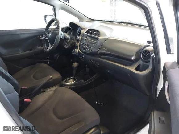 2013 Honda Fit Sport with VIN JHMGE8H51DC055865, listed as a IAAI auction lot 41904400 with 280,556 mi miles. Bid and sale history available at carsss.com. Image 5.