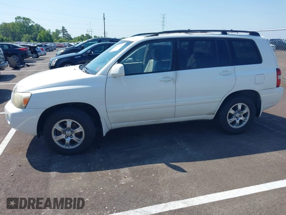 2006 Toyota Highlander with VIN JTEGD21A860141215, listed as a IAAI auction lot 42571223 with Not provided miles and . Bid and sale history available at DreamBid. Image 2.