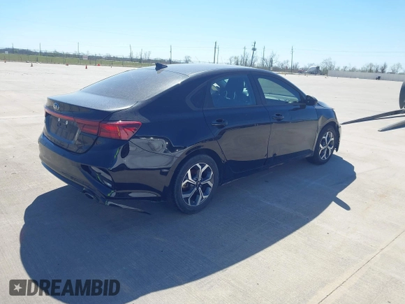 2021 Kia Forte LXS with VIN 3KPF24AD8ME297528, listed as a IAAI auction lot 41007684 with 90,108 mi miles and . Bid and sale history available at carsss.com. Image 4.