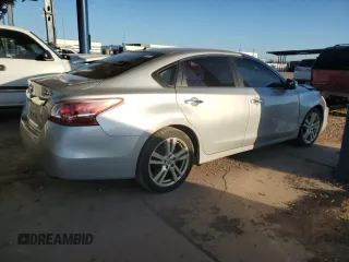 2013 Nissan Altima SV z VIN 1N4BL3AP7DC192525, wystawiony jako Copart lot #57484695 z przebiegiem 251 758 mil mil oraz Szkoda całkowita • Salvage title. Historia ofert i sprzedaży dostępna na DreamBid. Obrazek 3.