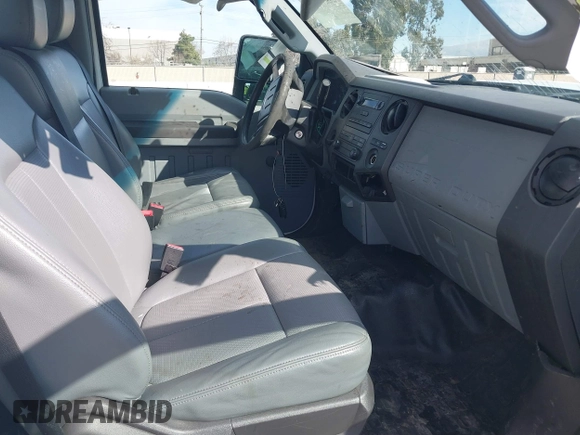 2016 Ford Super Duty F-250 SRW XL with VIN 1FDBF2A66GEC26011, listed as a IAAI auction lot 41383279 with 81,996 mi miles. Bid and sale history available at carsss.com. Image 5.