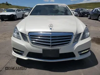 2013 Mercedes-Benz E 350 Luxury with VIN WDDHF8JB2DA733575, listed as a Copart auction lot 61680145 with 83,098 mi miles and Salvage title. Bid and sale history available at DreamBid. Image 5.