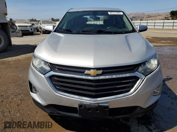 2018 Chevrolet Equinox LT z VIN 3GNAXSEV2JS568428, wystawiony jako Copart lot #60731665 z przebiegiem 47 710 mil mil oraz Czysty tytuł • Clean title. Historia ofert i sprzedaży dostępna na DreamBid. Obrazek 5.