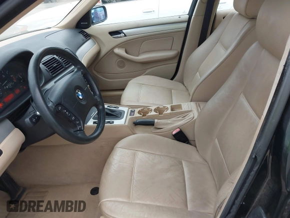 2002 BMW 3 Series 325i with VIN WBAEV33442PD55190, listed as a IAAI auction lot 41838076 with 119,255 mi miles. Bid and sale history available at carsss.com. Image 5.