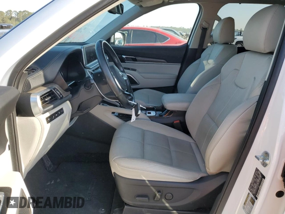 2020 Kia Telluride EX with VIN 5XYP34HC1LG068141, listed as a Copart auction lot 52440615 with 48,015 mi miles and Salvage Title. Bid and sale history available at DreamBid. Image 7.