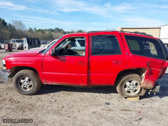 2002 Chevrolet Tahoe LT with VIN 1GNEK13Z12J283366, listed as a IAAI auction lot 41832833 with 350,411 mi miles. Bid and sale history available at carsss.com. Image 13.