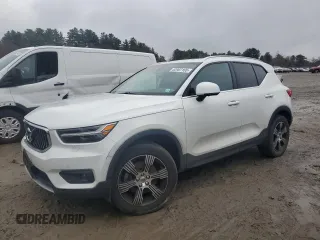2022 Volvo XC40 Inscription with VIN YV4162UL3N2716788, listed as a Copart auction lot 52907165 with 28,925 mi miles and Salvage title. Bid and sale history available at DreamBid. Image 1.