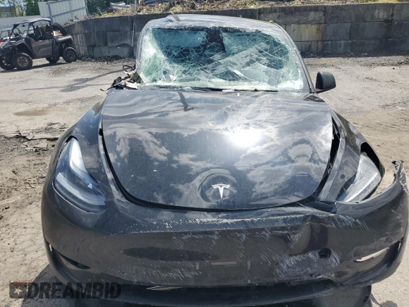 2024 Tesla Model Y Long Range with VIN 7SAYGDEE7RA327259, listed as a Copart auction lot 57494435 with Not provided miles and Salvage title. Bid and sale history available at DreamBid. Image 11.