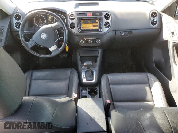 2010 Volkswagen Tiguan SEL with VIN WVGBV7AX2AW530401, listed as a Copart auction lot 45783555 with 138,454 mi miles and Clean Title. Bid and sale history available at DreamBid. Image 8.