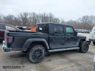 2023 Jeep Gladiator Overland with VIN 1C6HJTFG4PL564093, listed as a IAAI auction lot 41594203 with 37,740 mi miles. Bid and sale history available at carsss.com. Image 13.