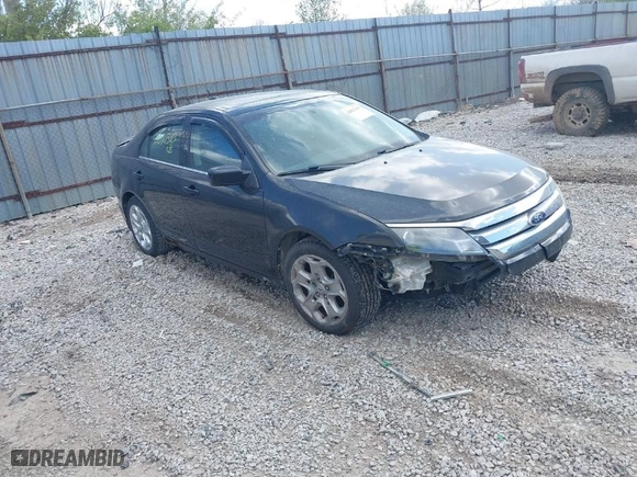 2011 Ford Fusion SE with VIN 3FAHP0HA9BR153707, listed as a IAAI auction lot 42021363 with 171,157 mi miles. Bid and sale history available at carsss.com. Image 1.