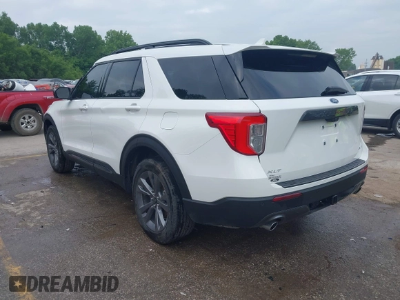 2023 Ford Explorer XLT с VIN 1FMSK8DHXPGC39358, выставлен на аукционе IAAI как лот 42406386 с пробегом 25 652 миль миль и . История ставок и продаж доступна на DreamBid. Изображение 3.