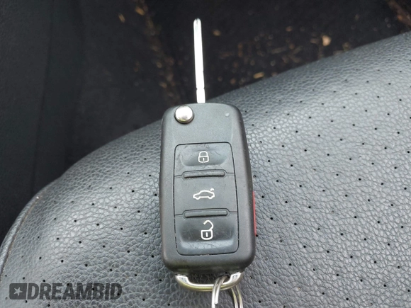2013 Volkswagen Jetta TDI w/Premium/Nav with VIN 3VWLL7AJ3DM418377, listed as a IAAI auction lot 42768223 with 149,241 mi miles and . Bid and sale history available at DreamBid. Image 11.