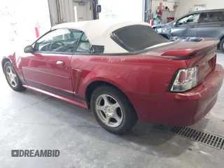 2003 Ford Mustang Deluxe z VIN 1FAFP44403F407592, wystawiony jako IAAI lot #42409746 z przebiegiem 211 269 mil mil oraz . Historia ofert i sprzedaży dostępna na DreamBid. Obrazek 3.