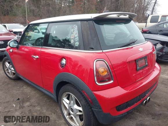 2007 MINI Hardtop S with VIN WMWMF73597TT83782, listed as a IAAI auction lot 41120914 with 80,249 mi miles and . Bid and sale history available at DreamBid. Image 3.