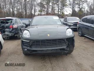 2018 Porsche Macan with VIN WP1AA2A59JLB20286, listed as a IAAI auction lot 41286270 with 64,664 mi miles. Bid and sale history available at carsss.com. Image 12.