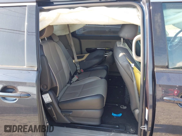 2015 Kia Sedona EX with VIN KNDMC5C13F6018556, listed as a IAAI auction lot 41491580 with 1 mi miles. Bid and sale history available at carsss.com. Image 8.