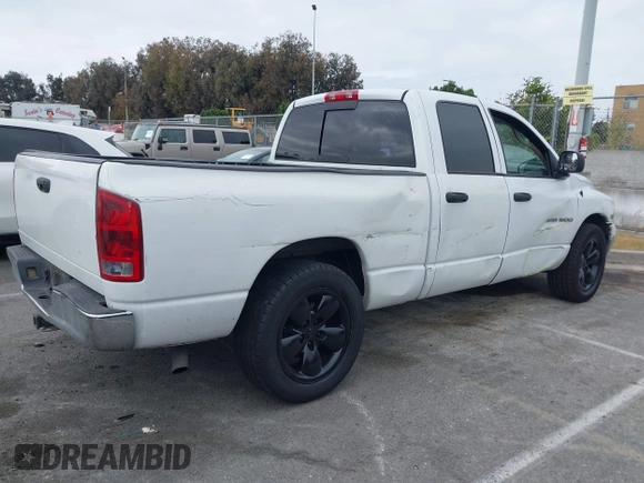 2003 Dodge 1500 ST z VIN 1D7HA18D03S241651, wystawiony jako IAAI lot #42037511 z przebiegiem 138 934 mil mil oraz . Historia ofert i sprzedaży dostępna na DreamBid. Obrazek 13.