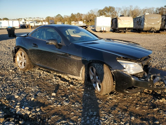2012 Mercedes-Benz SLK 350 z VIN WDDPK5HAXCF009203, wystawiony jako Copart lot #83078254 z przebiegiem Nie podano mil oraz Szkoda całkowita • Salvage title. Historia ofert i sprzedaży dostępna na DreamBid. Obrazek 4.