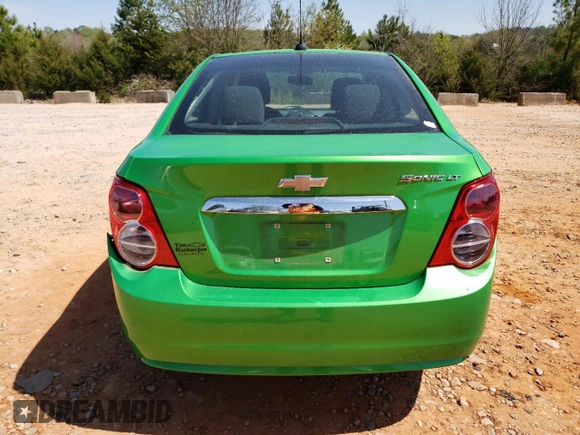 2015 Chevrolet Sonic LT z VIN 1G1JC5SH2F4140315, wystawiony jako Copart lot #51360925 z przebiegiem 54 054 mil mil oraz Szkoda całkowita • Salvage title. Historia ofert i sprzedaży dostępna na DreamBid. Obrazek 6.