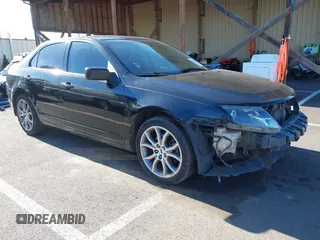 2011 Ford Fusion SE with VIN 3FAHP0HG8BR171247, listed as a IAAI auction lot 41536601 with 237,589 mi miles. Bid and sale history available at carsss.com. Image 1.