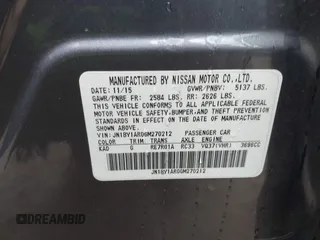 2016 Infiniti Q70 with VIN JN1BY1AR0GM270212, listed as a IAAI auction lot 41889159 with 108,760 mi miles. Bid and sale history available at carsss.com. Image 9.