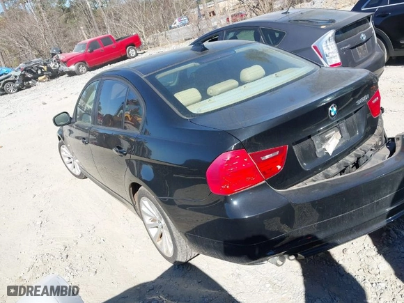 2011 BMW 3 Series 328i with VIN WBAPH7C56BE131170, listed as a IAAI auction lot 41683914 with 146,093 mi miles. Bid and sale history available at carsss.com. Image 3.