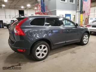 2013 Volvo XC60 3.2L with VIN YV4952DZ9D2379939, listed as a Copart auction lot 83321194 with 142,027 mi miles and Clean Title. Bid and sale history available at carsss.com. Image 3.