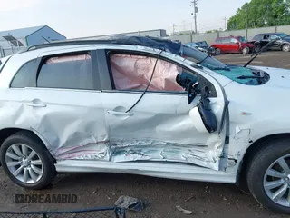 2011 Mitsubishi Outlander SE z VIN JA4AP4AU1BZ021926, wystawiony jako IAAI lot #42269085 z przebiegiem 113 010 mil mil oraz . Historia ofert i sprzedaży dostępna na DreamBid. Obrazek 13.
