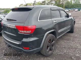 2011 Jeep Grand Cherokee Overland with VIN 1J4RR6GG9BC635930, listed as a IAAI auction lot 42267446 with Not provided miles and . Bid and sale history available at DreamBid. Image 4.