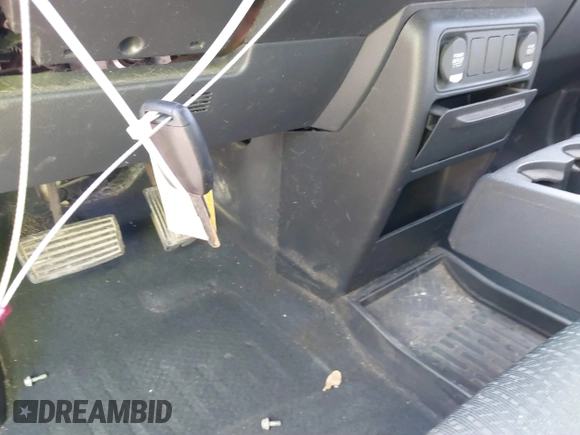 2014 Honda Ridgeline Sport with VIN 5FPYK1F78EB011254, listed as a IAAI auction lot 41564771 with 151,741 mi miles and . Bid and sale history available at DreamBid. Image 11.